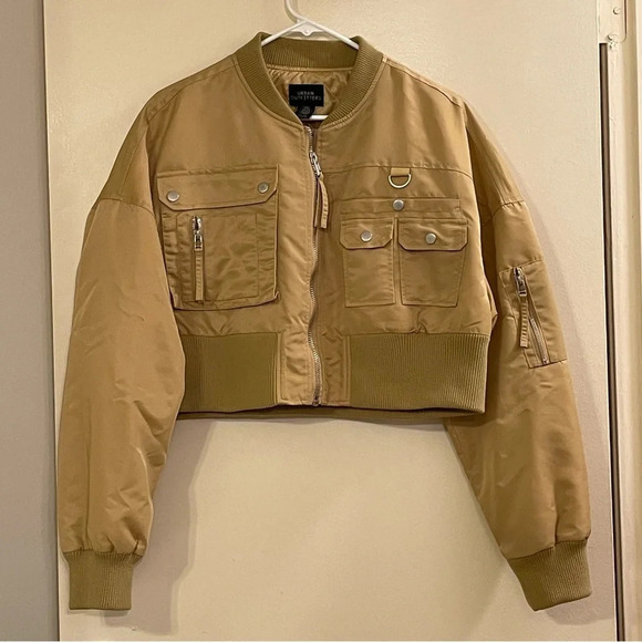 URBAN OUTFITTERS NWOT Tara‎ Utility Bomber Jacket in Tan - Picture 5 of 9